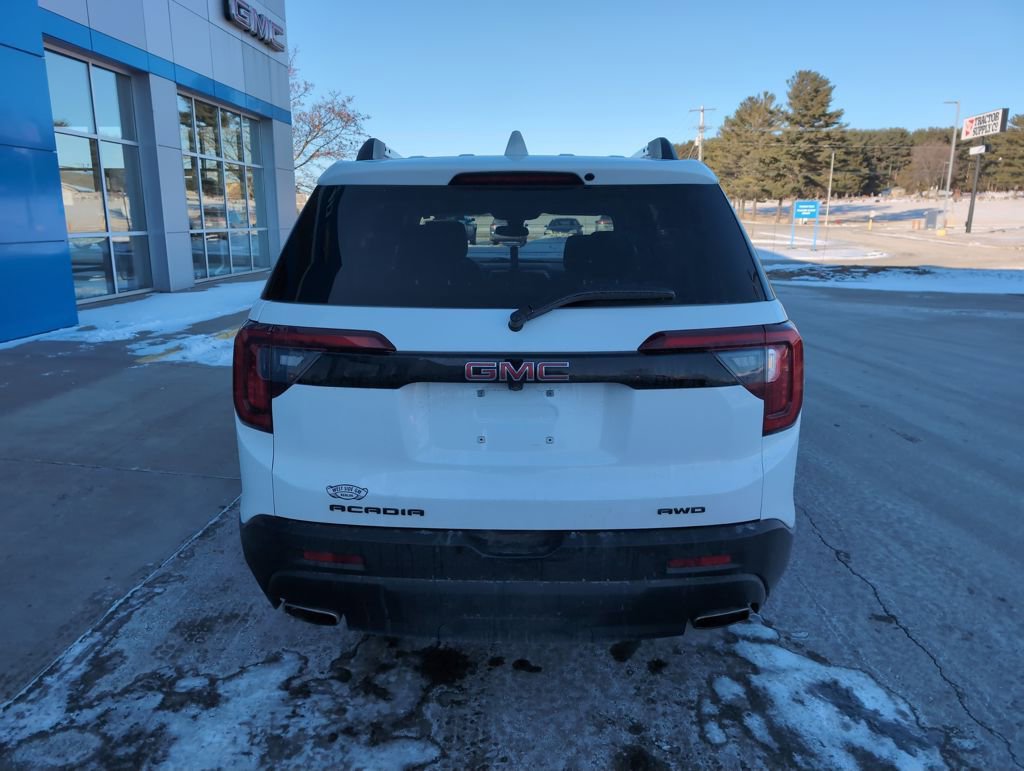 Used 2023 GMC Acadia SLE w/ Driver Convenience Package image 7