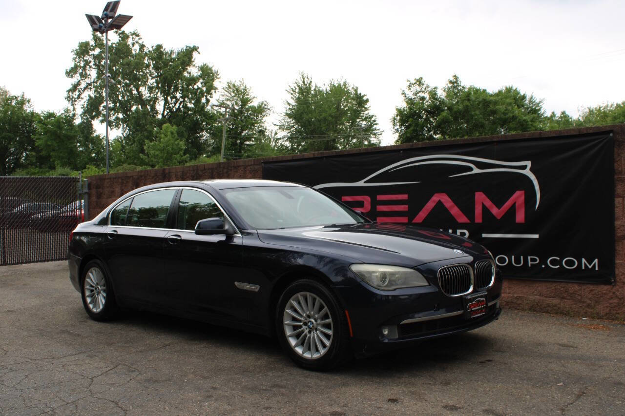 Used 2011 BMW 750Li xDrive image 4
