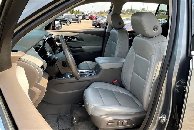 Used 2020 Chevrolet Traverse Premier w/ LPO, Floor Liner Package image 25