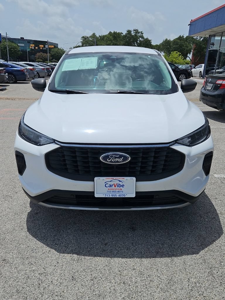 Used 2023 Ford Escape Active w/ Tech Pack #1 FWD image 2