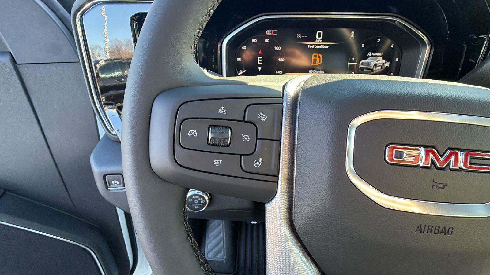 New 2026 GMC Sierra 1500 Elevation image 14