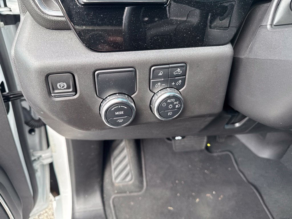 Used 2024 GMC Sierra 1500 SLT RWD image 33