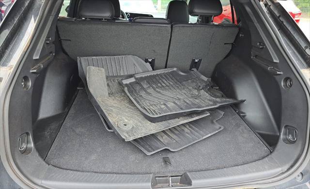 Used 2025 Chevrolet Equinox EV RS w/ Convenience Package II FWD image 21