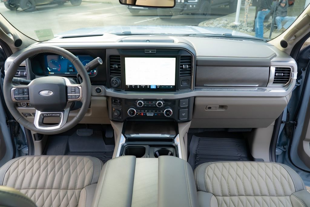 Used 2025 Ford F450 Platinum w/ Platinum Plus Package image 14