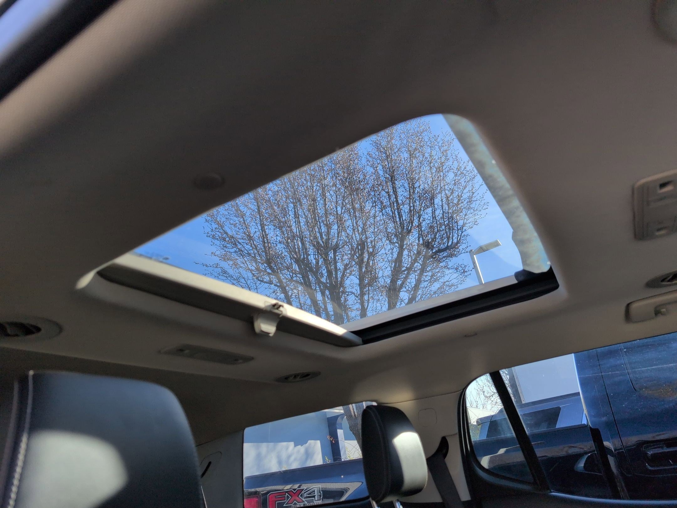 Used 2017 GMC Acadia Denali w/ Technology Package image 14