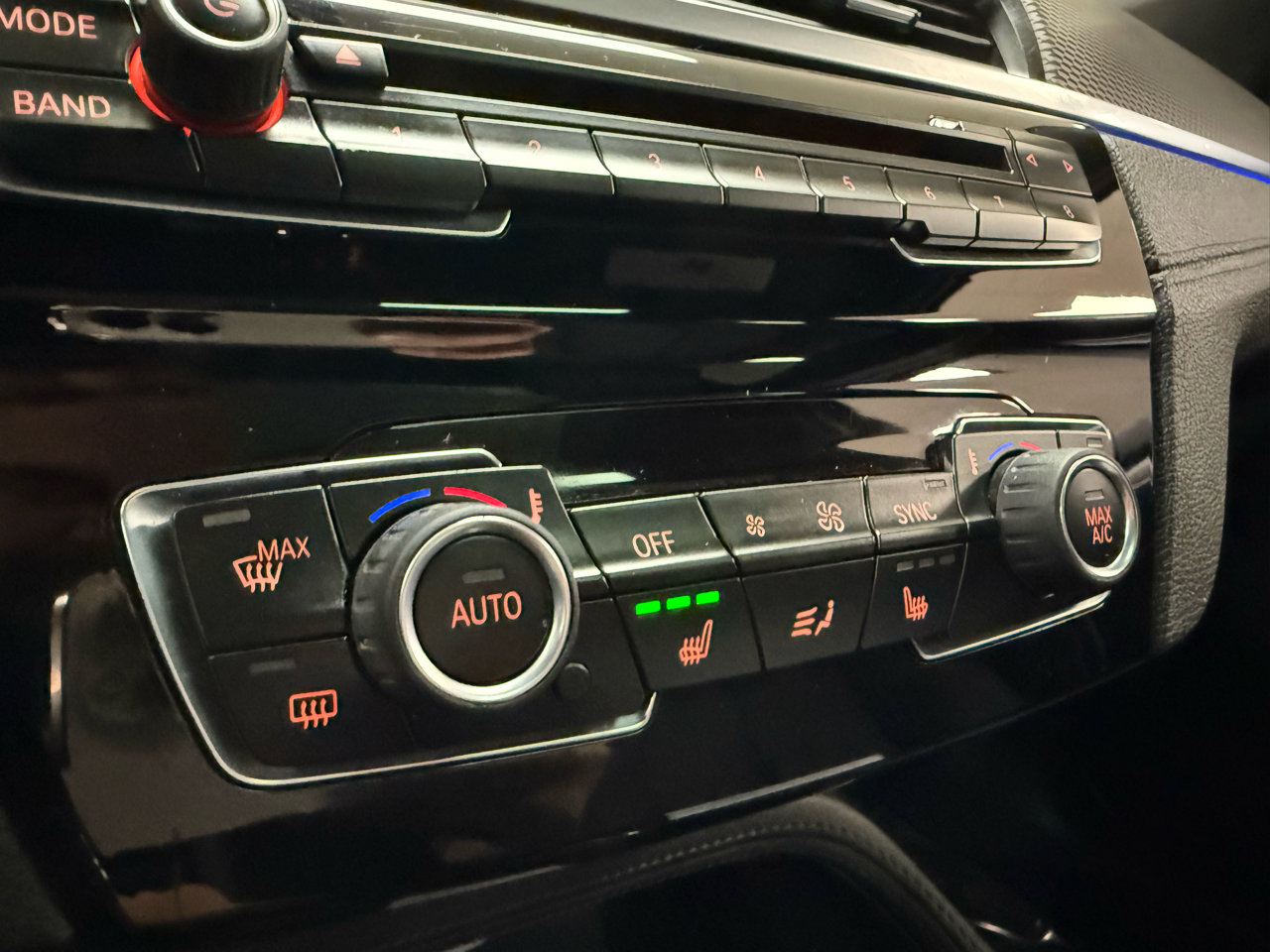 Used 2018 BMW X2 sDrive28i w/ M SportX Package image 18