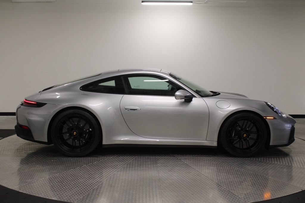 Certified 2026 Porsche 911 Carrera GTS RWD image 8