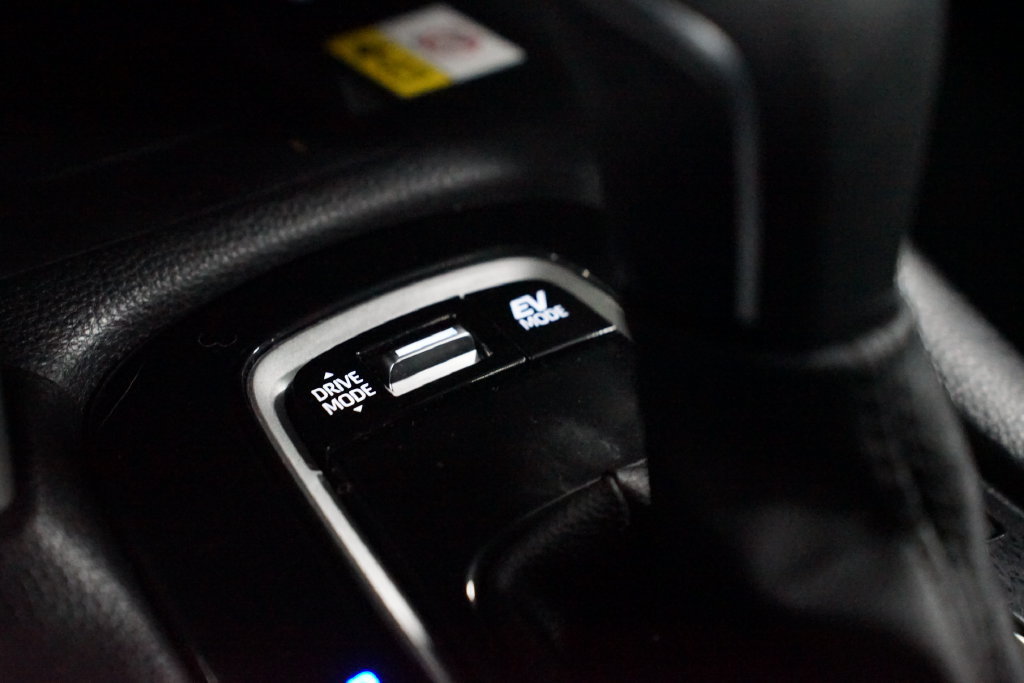 Certified 2023 Toyota Corolla Cross AWD Hybrid image 21