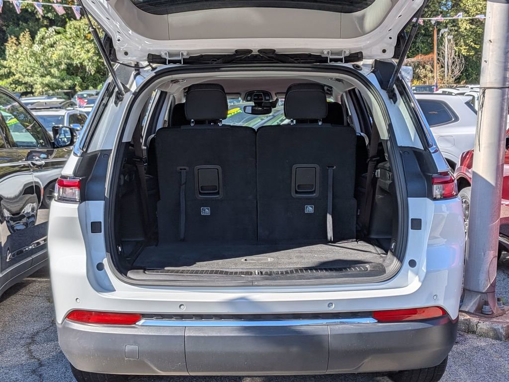 Used 2024 Jeep Grand Cherokee L Laredo image 8