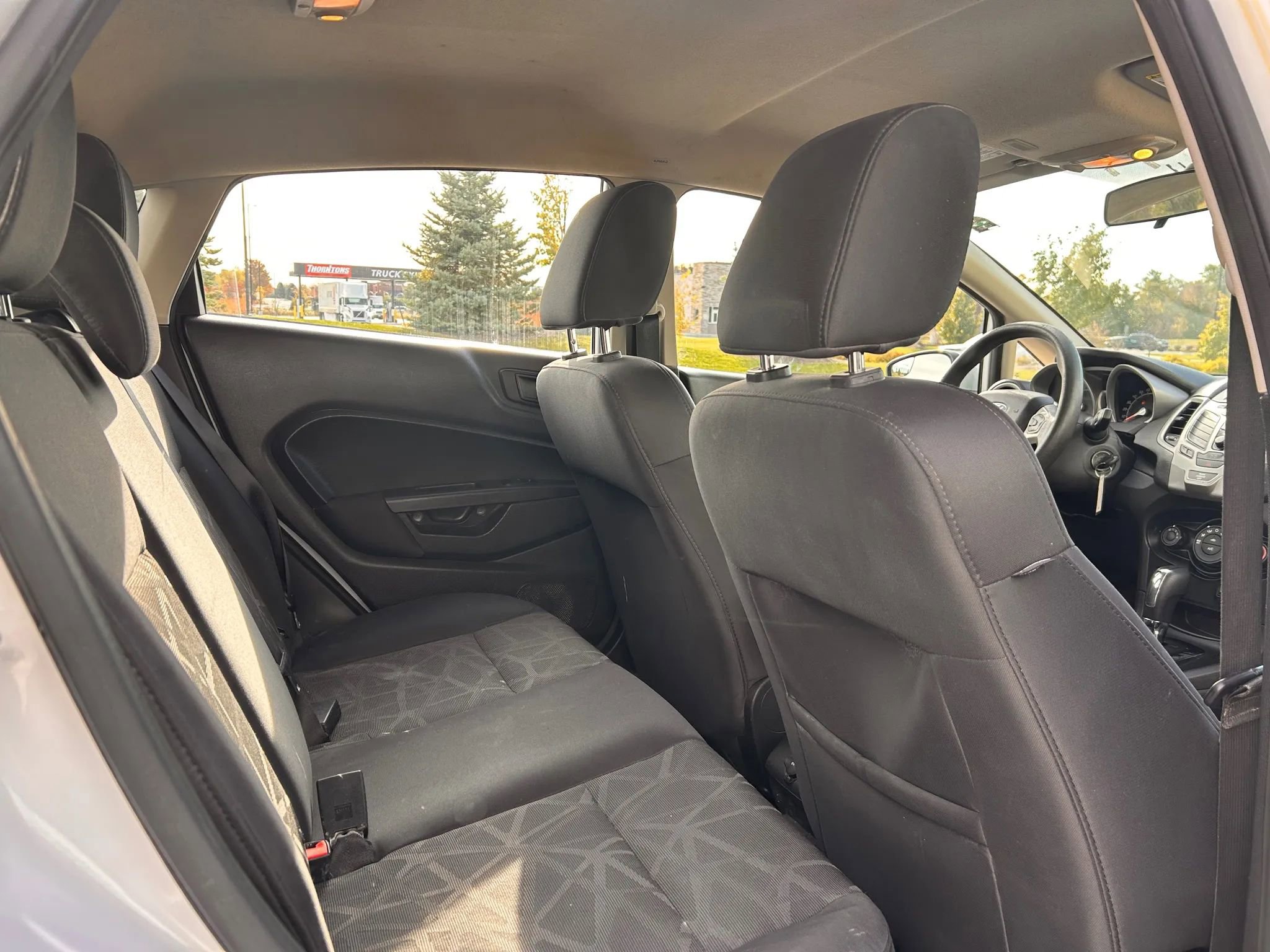 Used 2012 Ford Fiesta SE image 15