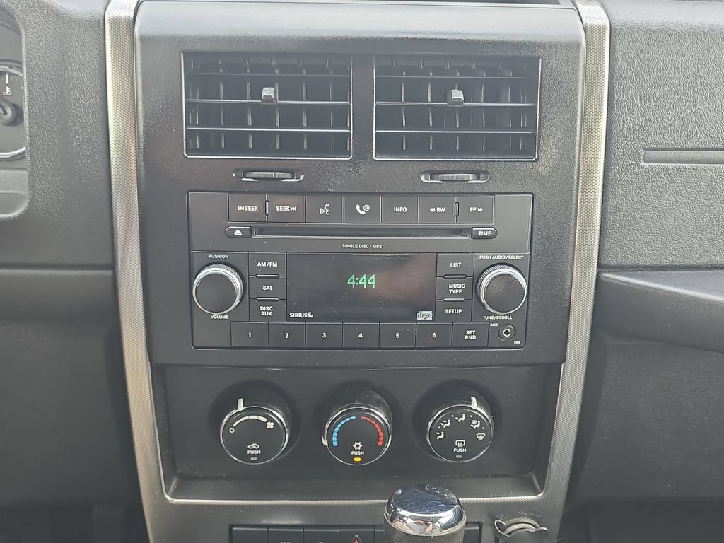 Used 2009 Jeep Liberty Sport w/ Popular Equipment Group AWD/4WD image 19