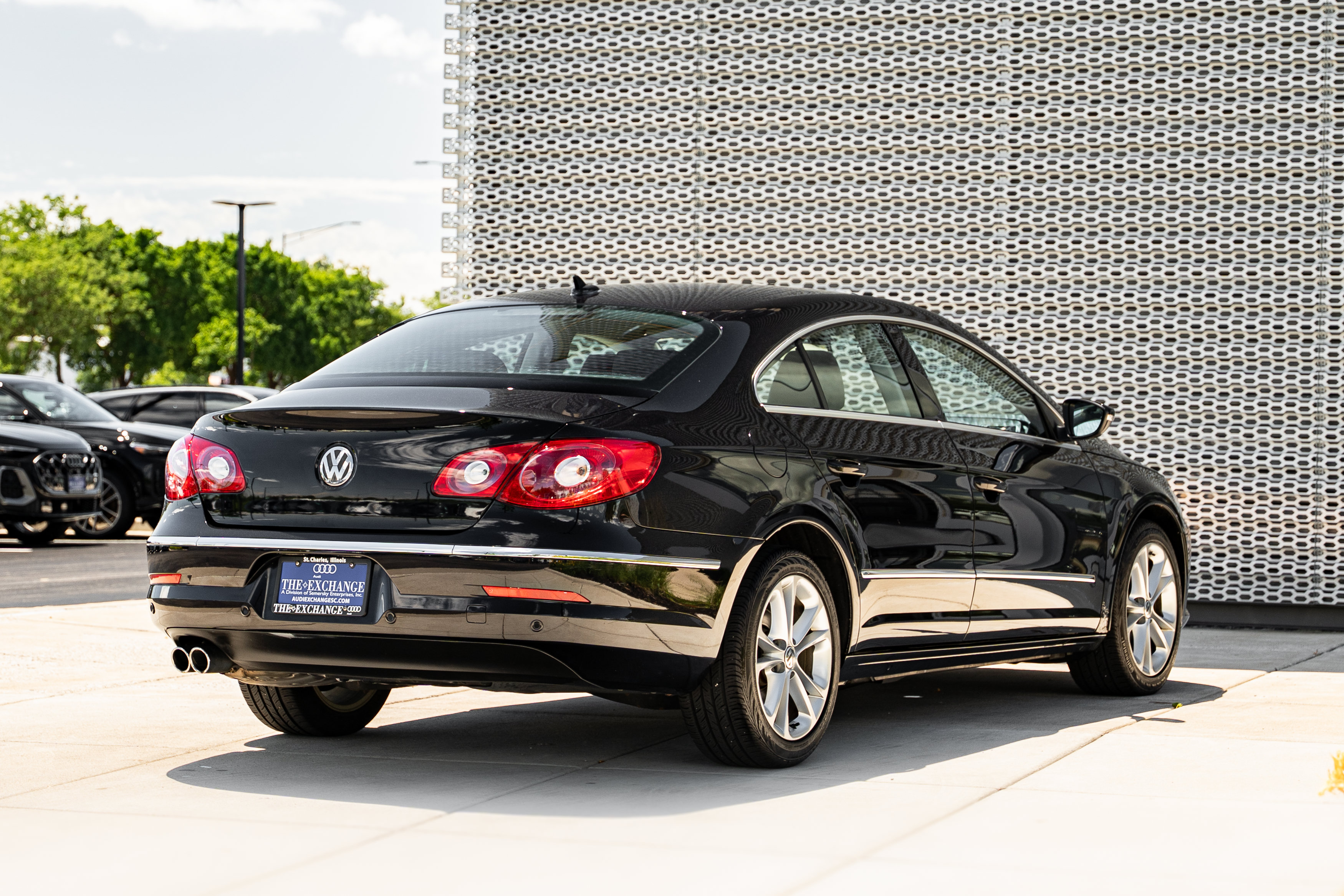 Used 2009 Volkswagen CC Luxury FWD image 4