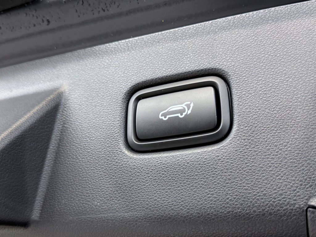 Used 2024 Hyundai Tucson Limited image 7