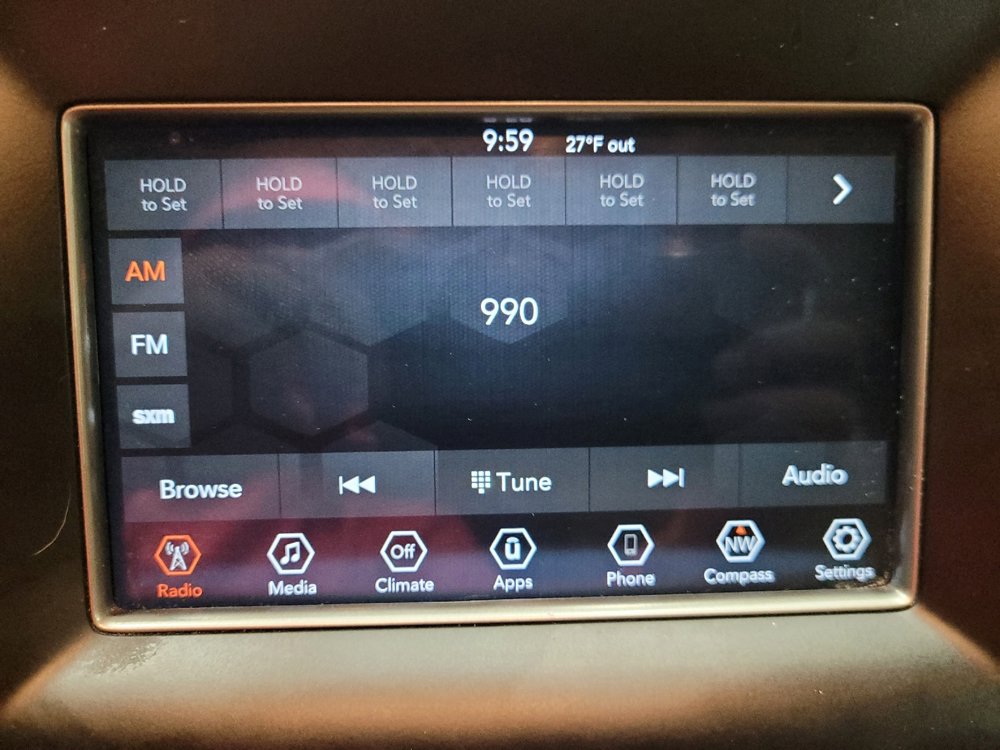 Used 2020 Jeep Grand Cherokee Laredo image 25