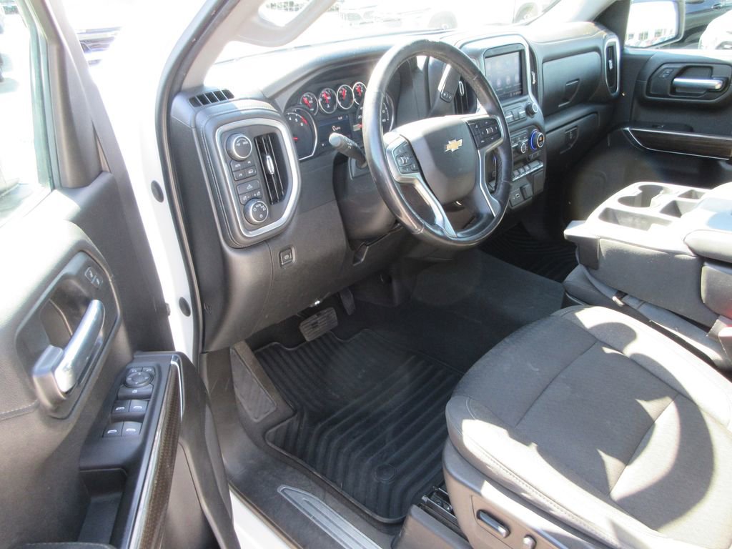 Used 2021 Chevrolet Silverado 1500 LT AWD/4WD image 14
