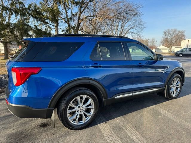 Certified 2022 Ford Explorer XLT w/ Equipment Group 202A image 5