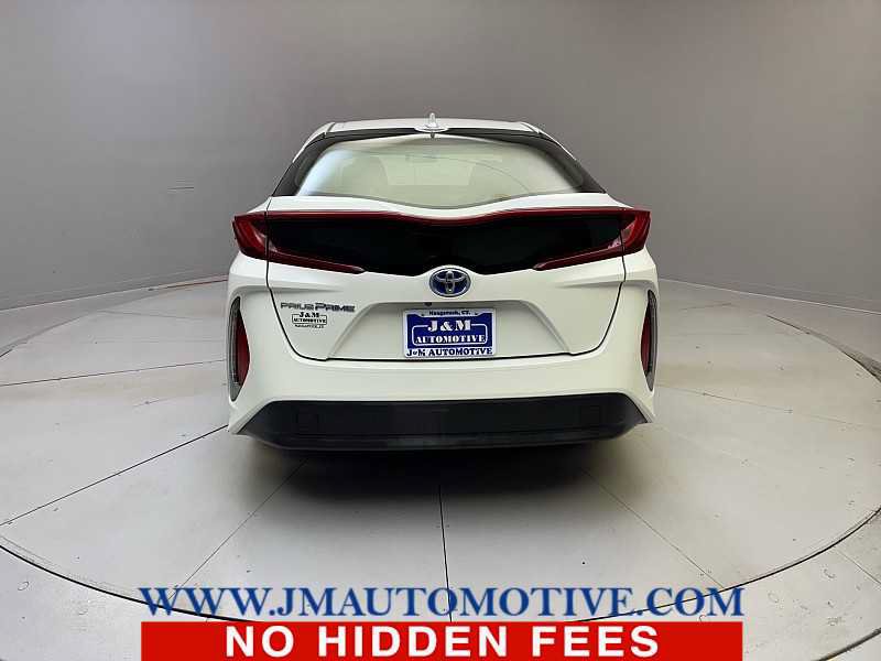 Used 2017 Toyota Prius Prime Premium FWD image 4