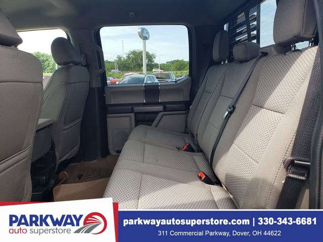 Used 2022 Ford F550 4x4 Crew Cab Super Duty w/ XLT Value Package image 14