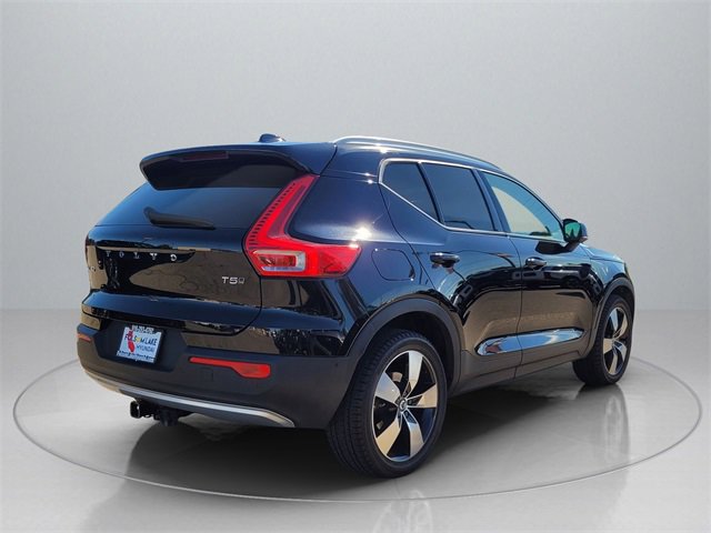 Used 2019 Volvo XC40 T5 Momentum image 8