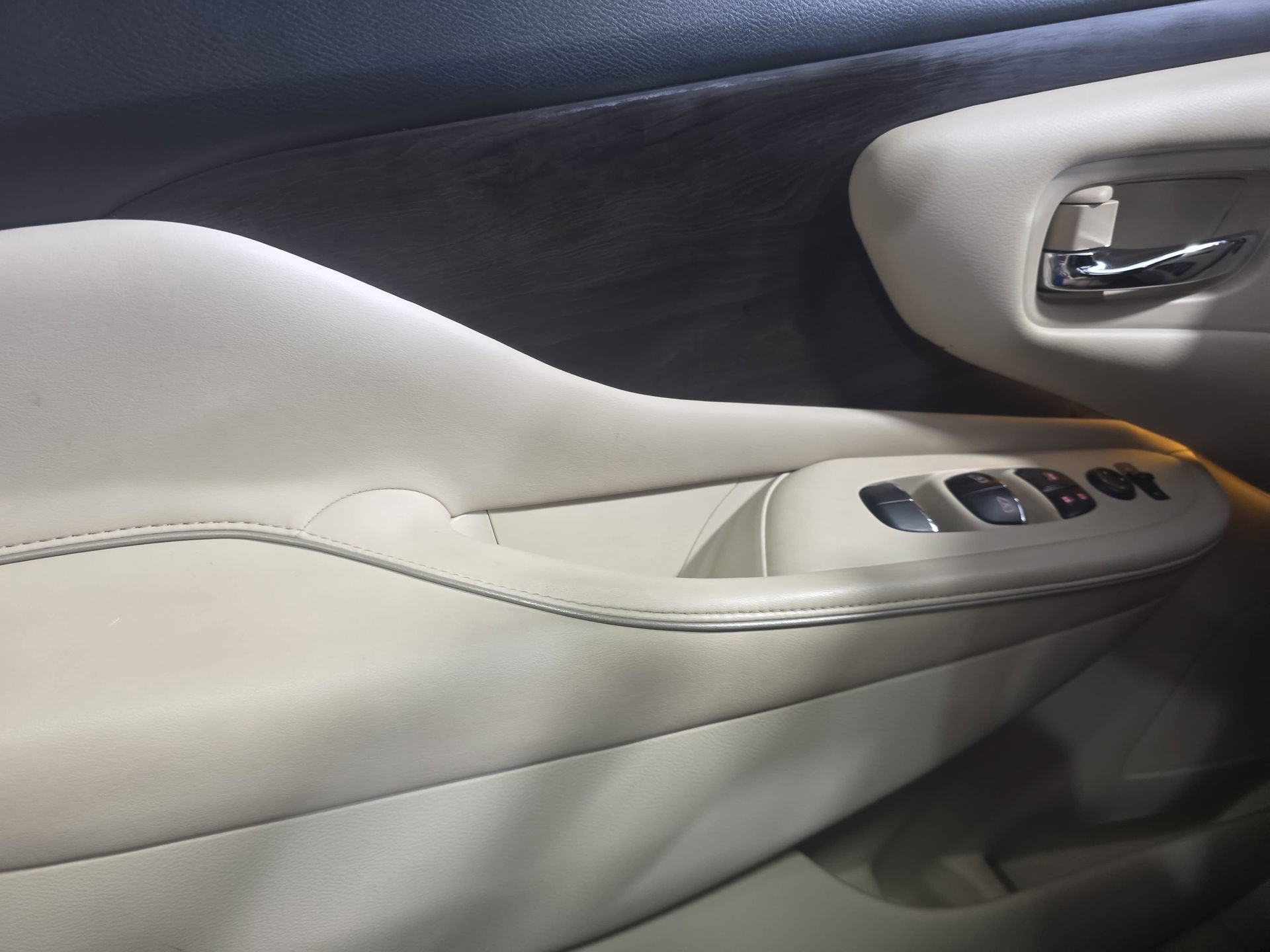 Used 2019 Nissan Murano Platinum w/ Cargo Package image 26