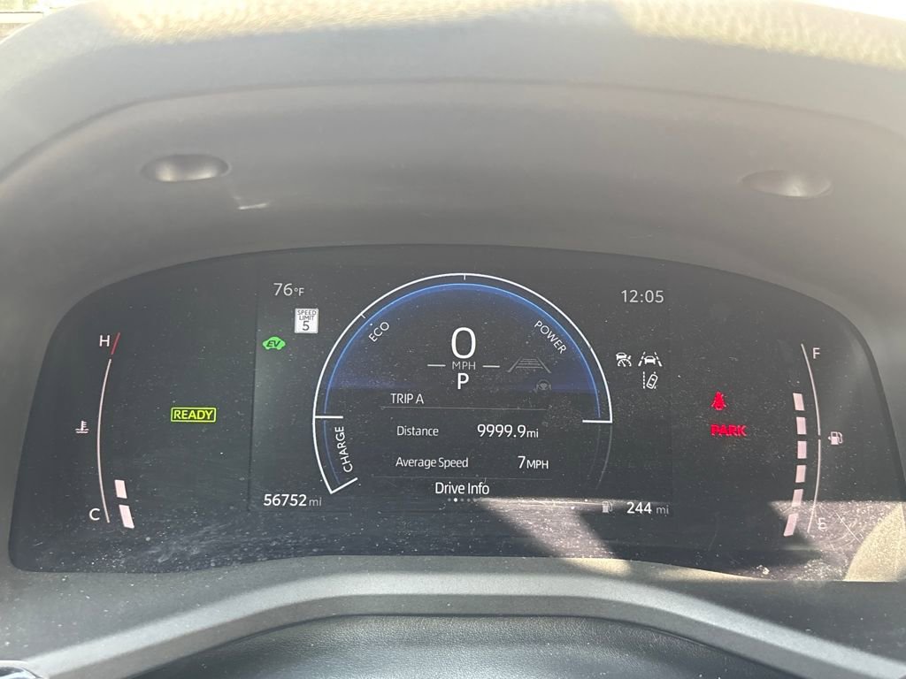 Used 2025 Toyota Camry LE image 21