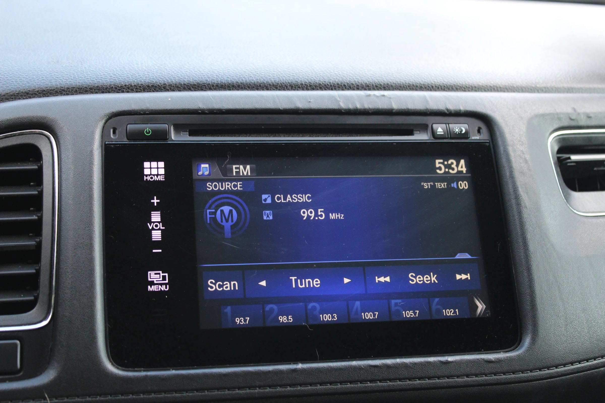 Used 2018 Honda HR-V EX image 32