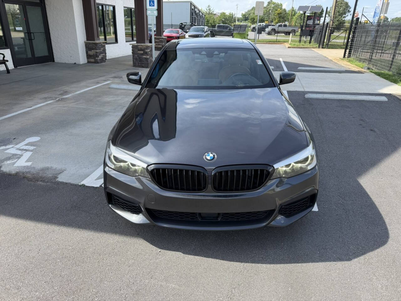 Used 2018 BMW 540i w/ M Sport Package RWD image 11