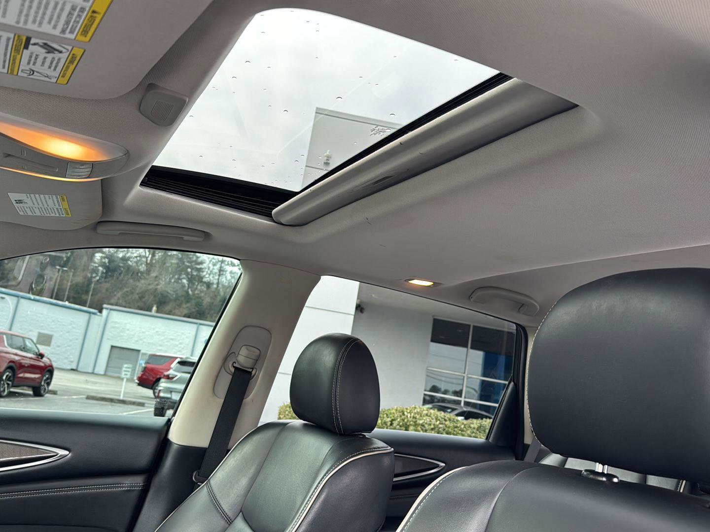 Used 2019 INFINITI QX60 Luxe image 29