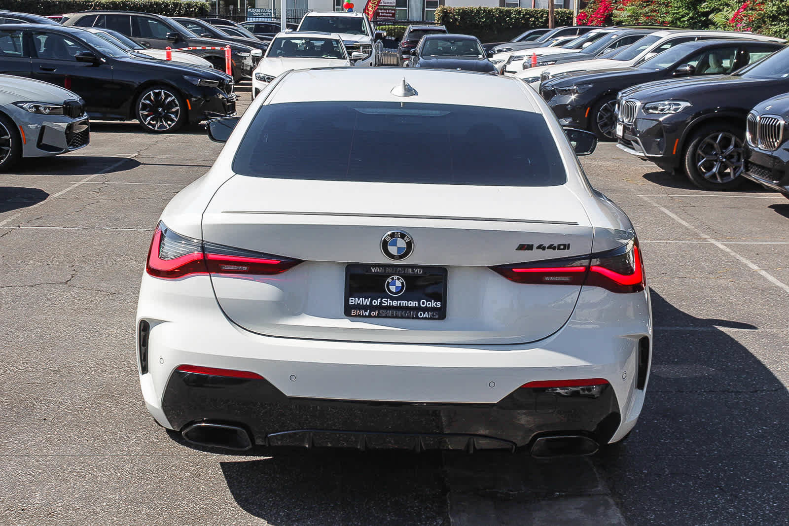 Used 2022 BMW M440i Coupe w/ Premium Package RWD image 5