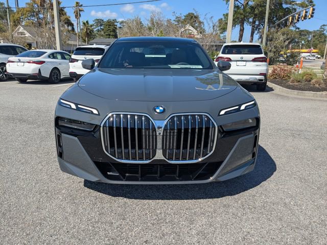 New 2026 BMW 760i xDrive w/ Luxury Rear Seating Package image 9