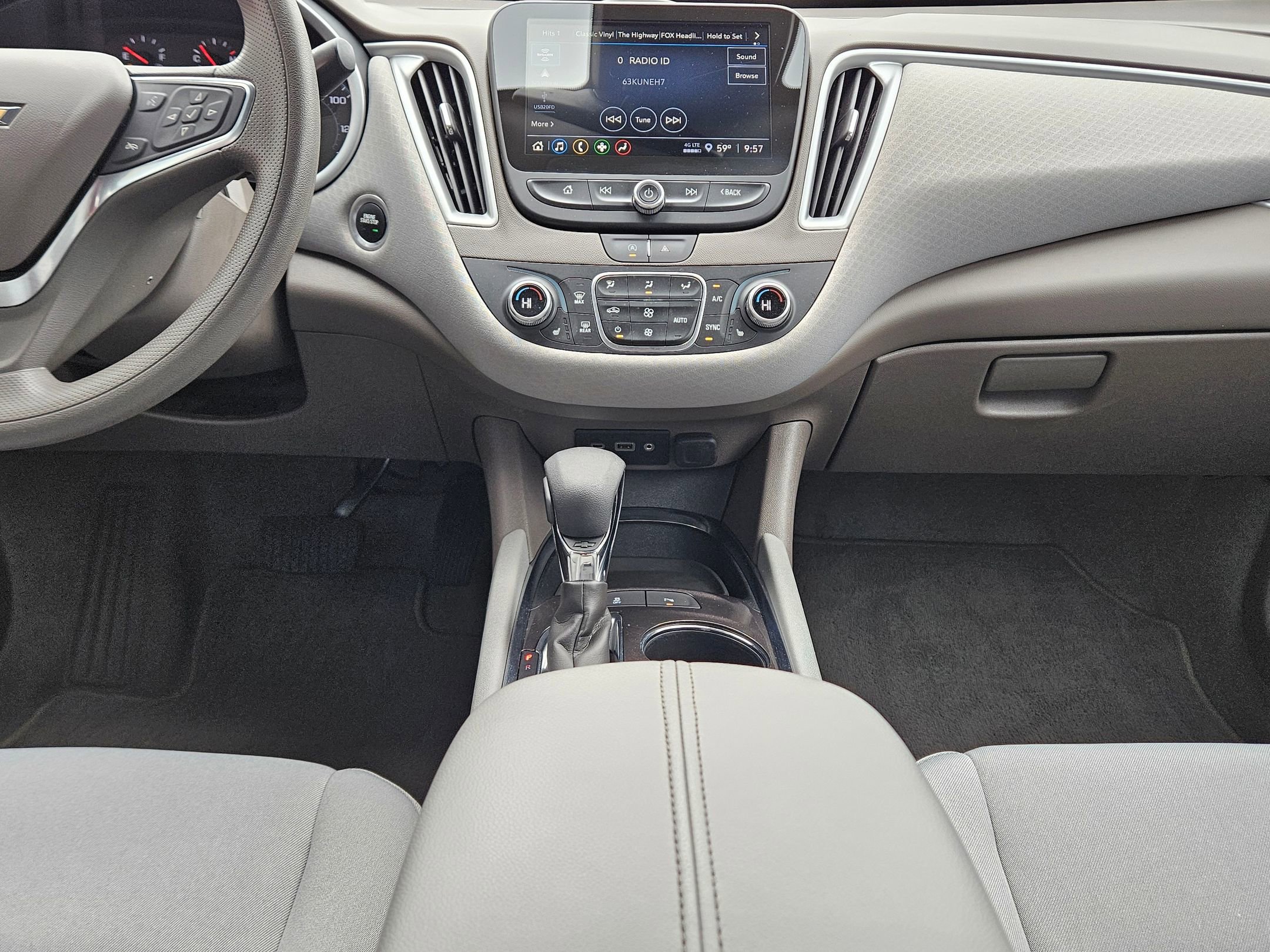 Used 2024 Chevrolet Malibu LT image 10