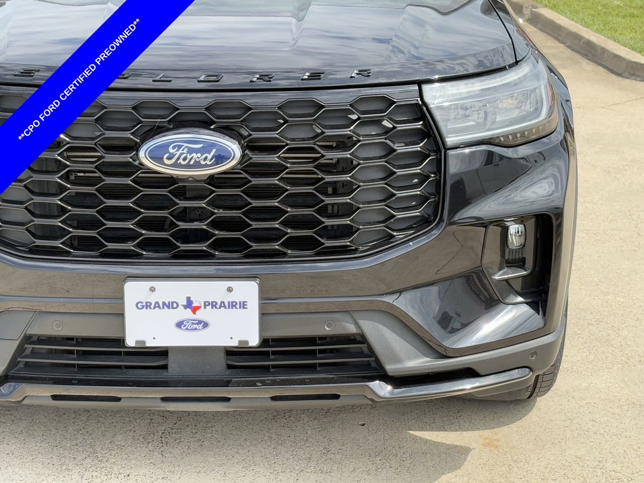 Used 2025 Ford Explorer ST-Line RWD image 10