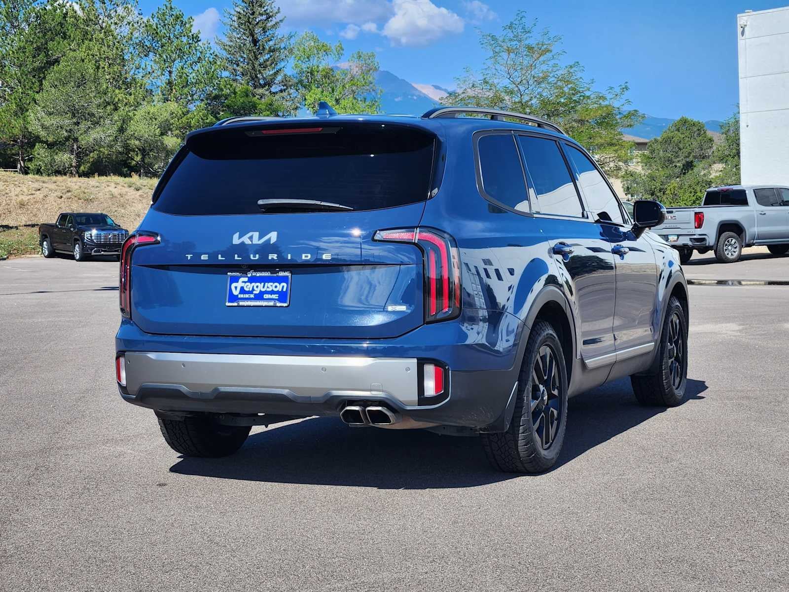 Used 2023 Kia Telluride SX Prestige X-Pro AWD/4WD image 3