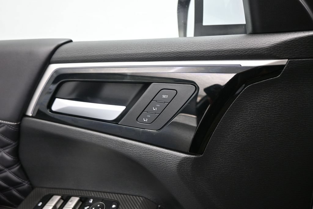 Used 2024 Mitsubishi Outlander SEL FWD image 11