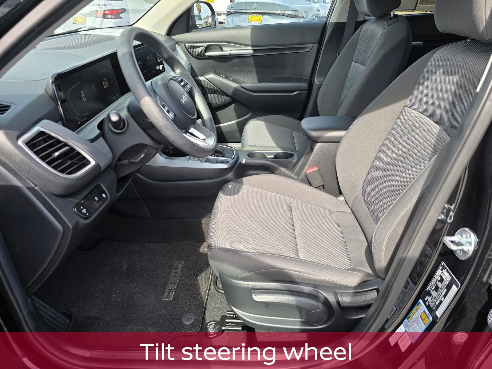 Used 2025 Kia Seltos LX AWD/4WD image 15