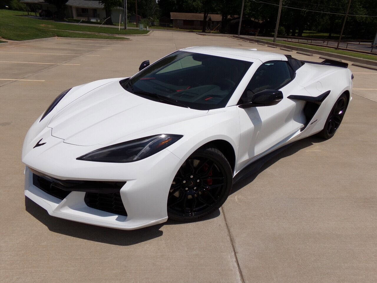 Used 2023 Chevrolet Corvette Z06 w/ 3LZ 70th Anniversary w/ Stealth Interior Trim Package image 38