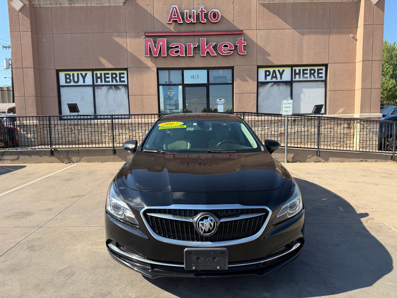 Used 2017 Buick LaCrosse Preferred FWD image 2