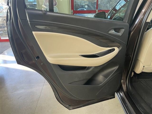 Used 2020 Buick Envision Preferred AWD/4WD image 26