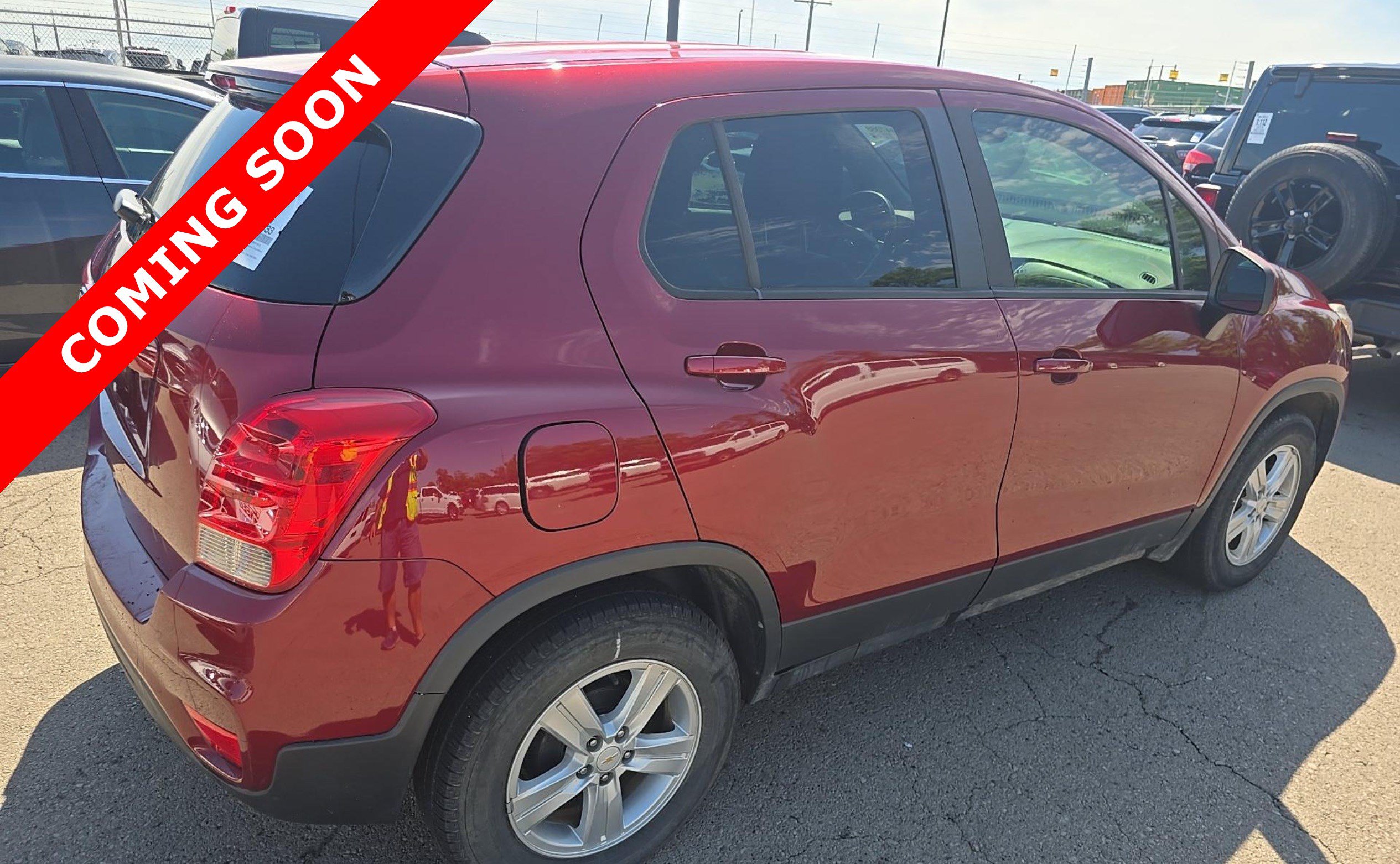 Used 2021 Chevrolet Trax LS w/ Tint and Cruise Package FWD image 3