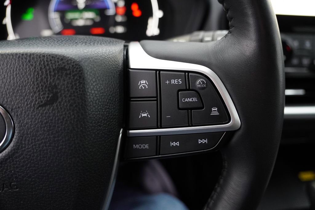 Used 2024 Toyota Grand Highlander XLE image 38