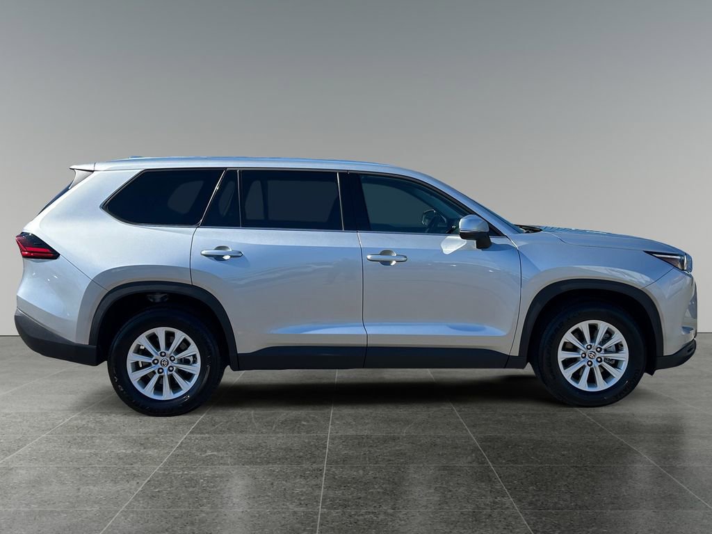 Used 2025 Toyota Grand Highlander AWD image 11