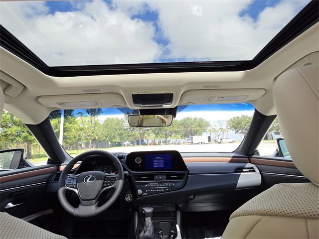 New 2025 Lexus ES 350 w/ Premium Package image 19