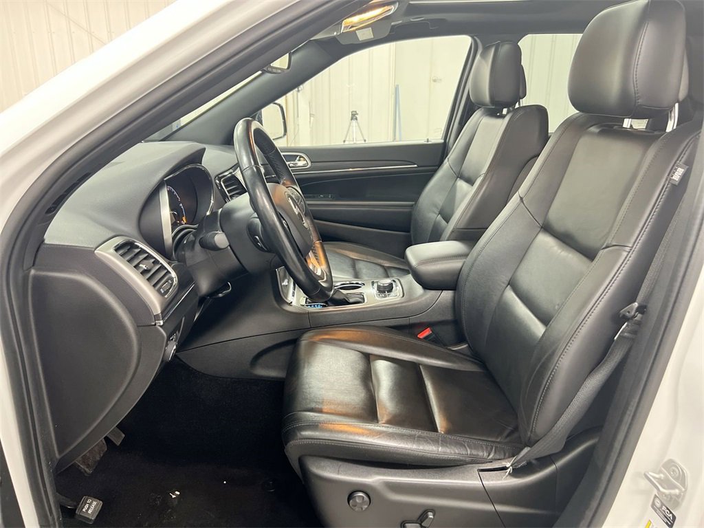 Used 2022 Jeep Grand Cherokee Limited w/ Tech Group image 21