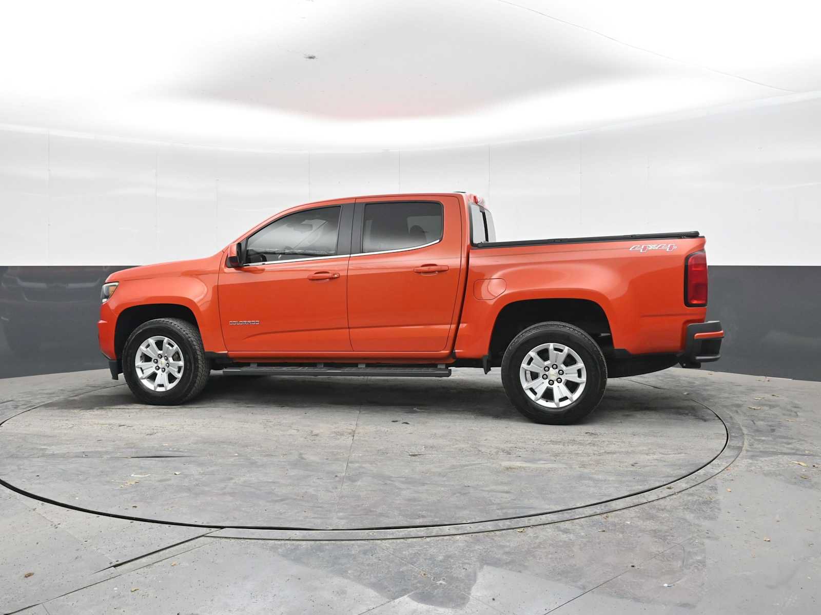 Used 2016 Chevrolet Colorado LT w/ LT Convenience Package AWD/4WD image 3