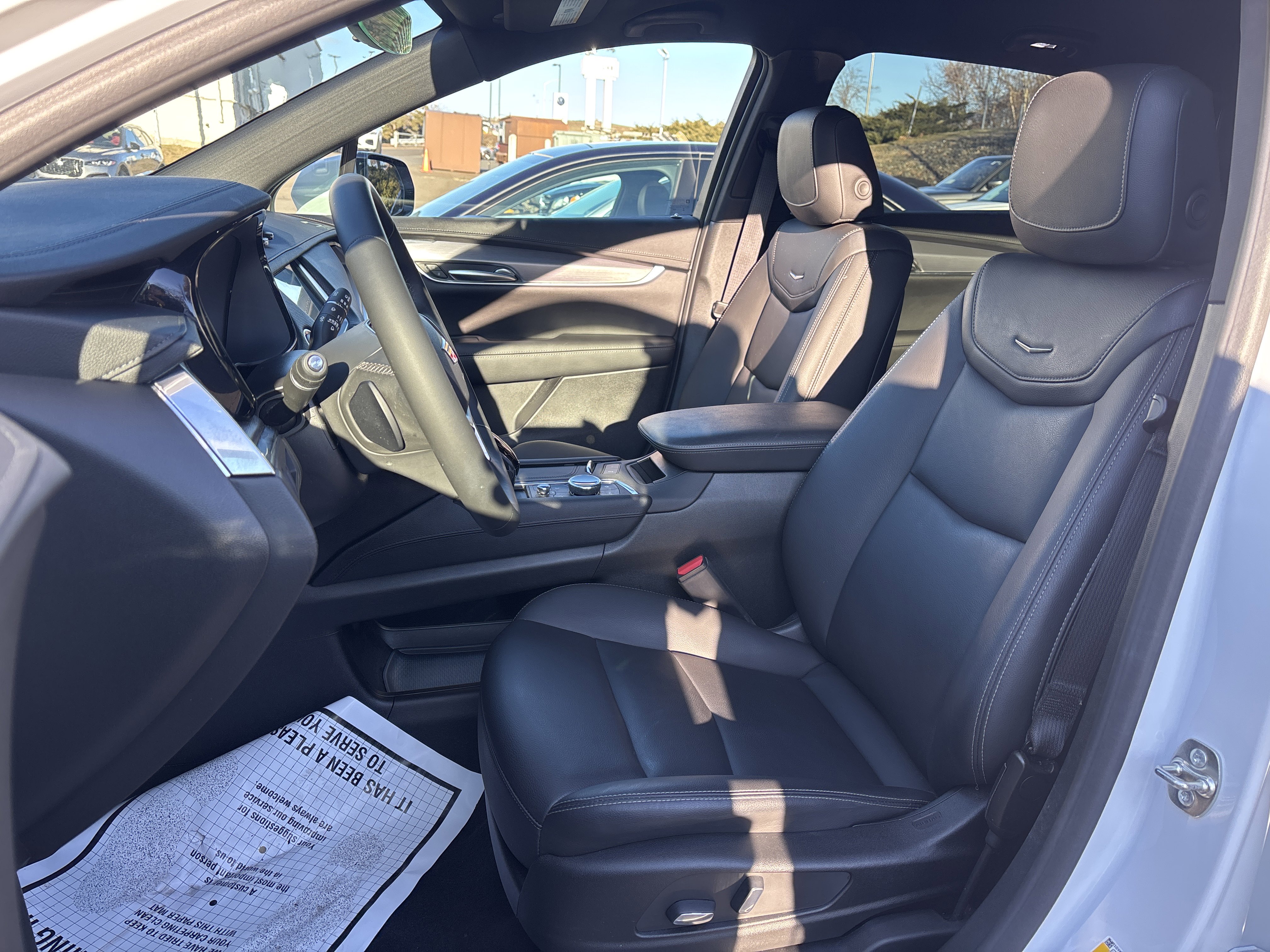 Used 2024 Cadillac XT5 Luxury image 24