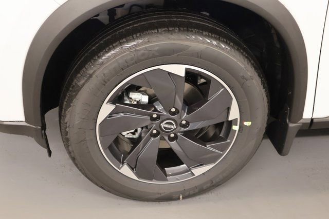 New 2026 Nissan Rogue SV w/ SV Premium Package image 7