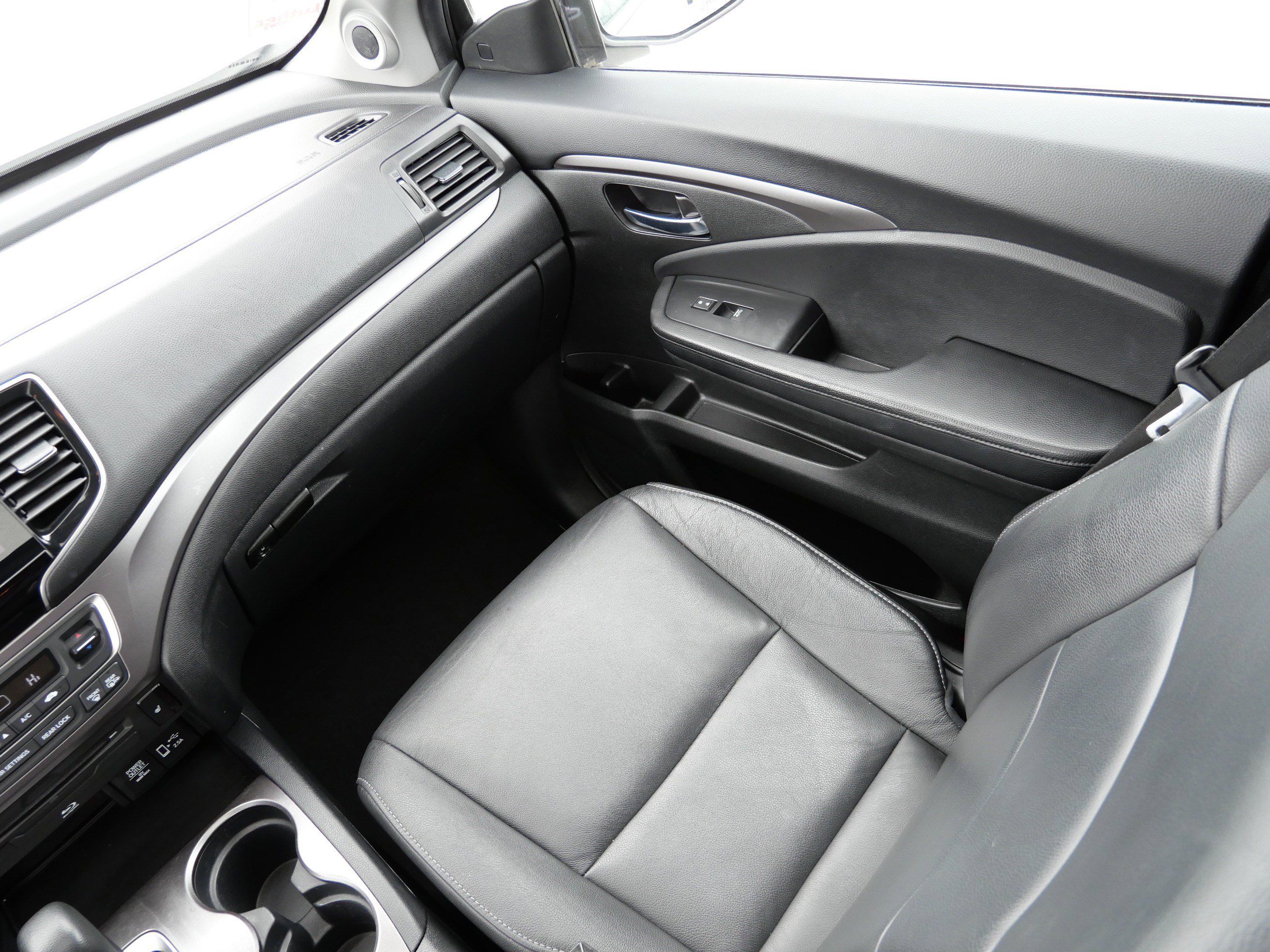 Used 2019 Honda Pilot EX-L image 11