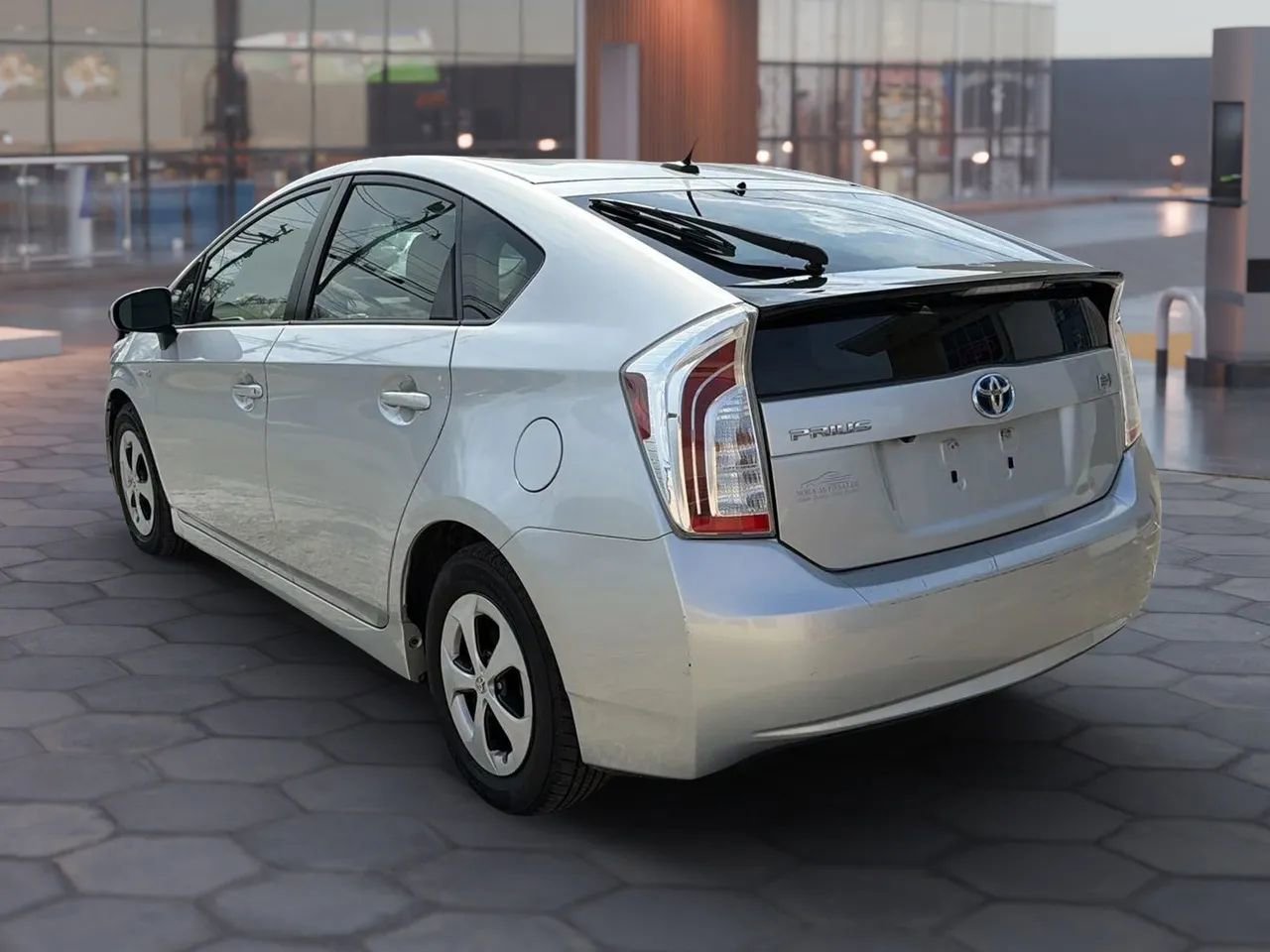 Used 2014 Toyota Prius Three image 8