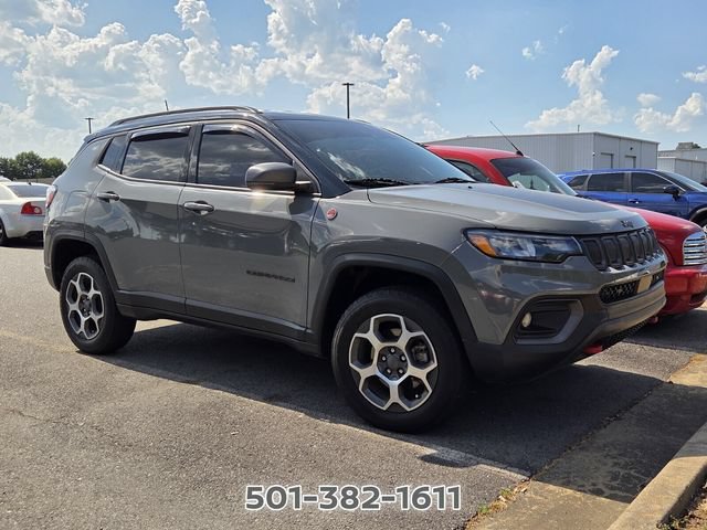 Used 2022 Jeep Compass Trailhawk w/ Trailhawk Convenience Group AWD/4WD image 3