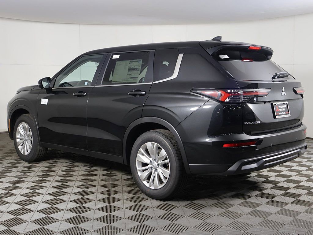 New 2026 Mitsubishi Outlander ES AWD/4WD image 9
